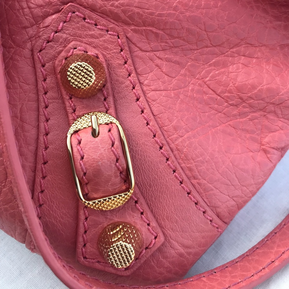 •SOLD•  BALENCIAGA Giant 12 Gold Clutch Crossbody - Picture 4 of 8